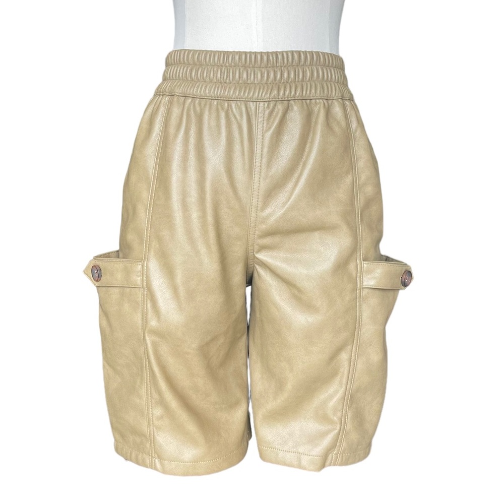 NWT Avec Les Filles Women’s Cargo Shorts Military Green Leather Size Extra Small